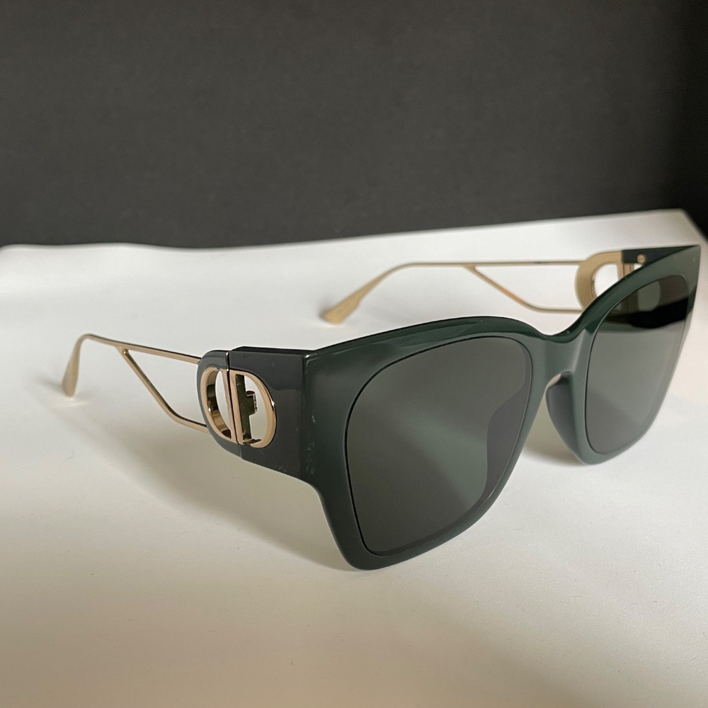 Women's Dior 30Montaigne SU sunglasses - Picture 2 of 8